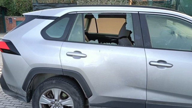 Ancora raid vandalici sulle auto al Comparto Dozza e in zona Croce Coperta