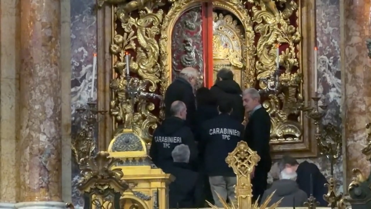 Furto a San Luca: ispezione di carabinieri e tecnici del Ministero della cultura