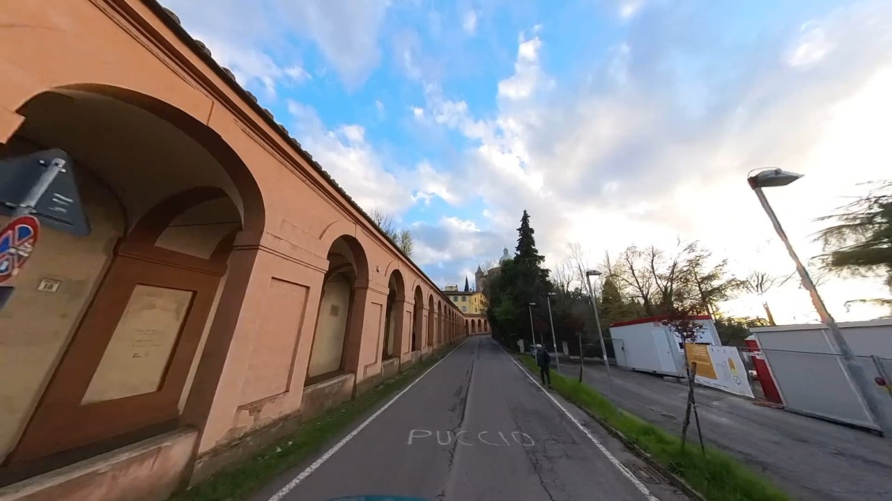 Portici: percorsi ombreggiati per offrire riparo