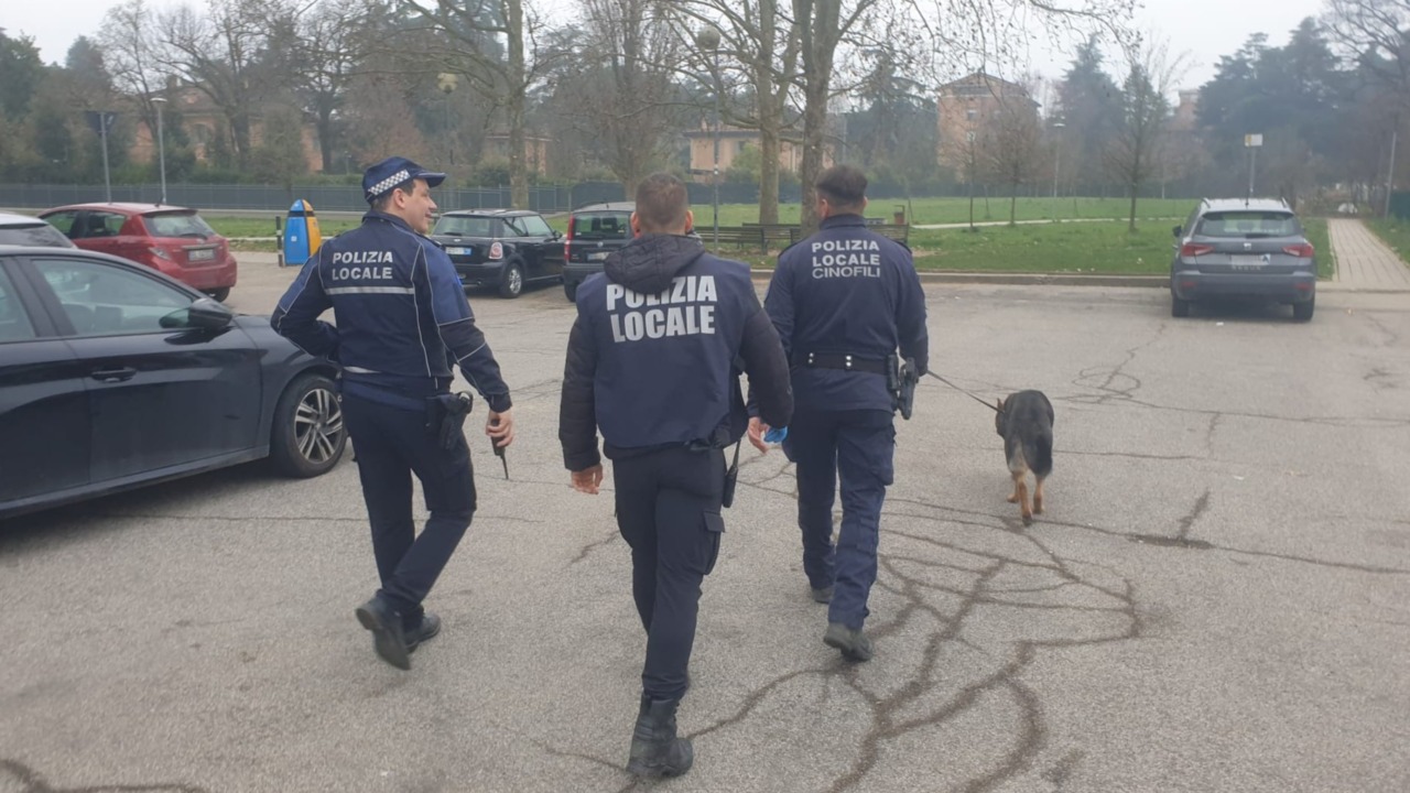 San Lazzaro: due ventenni trovati con hashish e viagra, scatta la sanzione