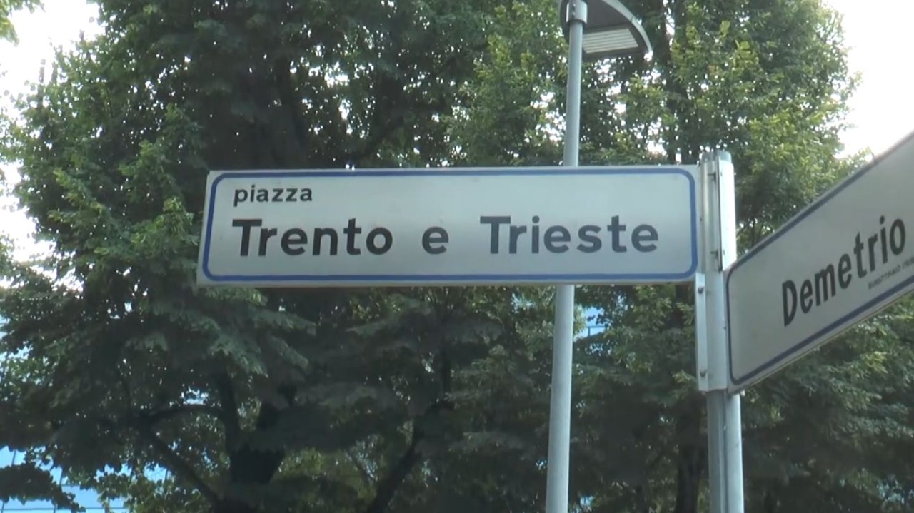 Da mesi importunava i commercianti di Piazza Trento e Trieste, arrestato