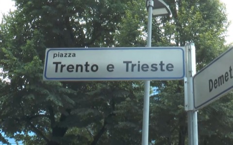 Da mesi importunava i commercianti di Piazza Trento e Trieste, arrestato
