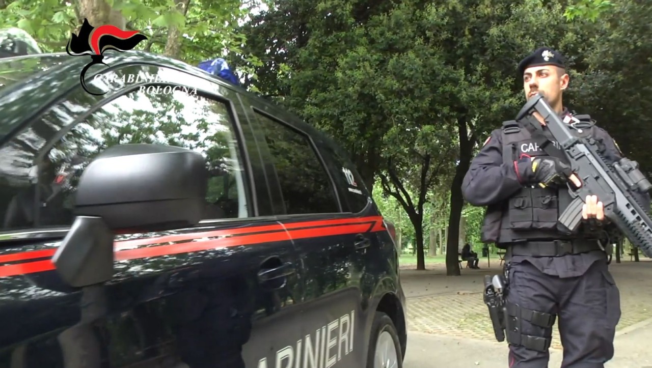 Aggredisce un carabiniere durante un controllo in Montagnola, arrestato un 16enne