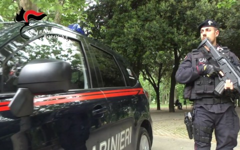 Aggredisce un carabiniere durante un controllo in Montagnola, arrestato un 16enne