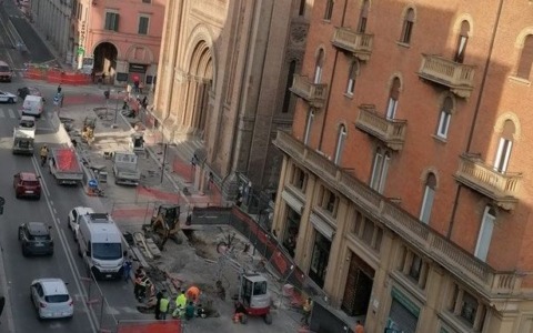 Fuga di gas dal cantiere del tram: ‘paralizzata’ la circolazione in Bolognina