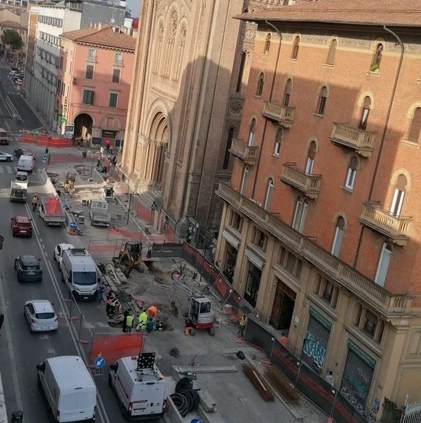 Fuga di gas dal cantiere del tram: ‘paralizzata’ la circolazione in Bolognina