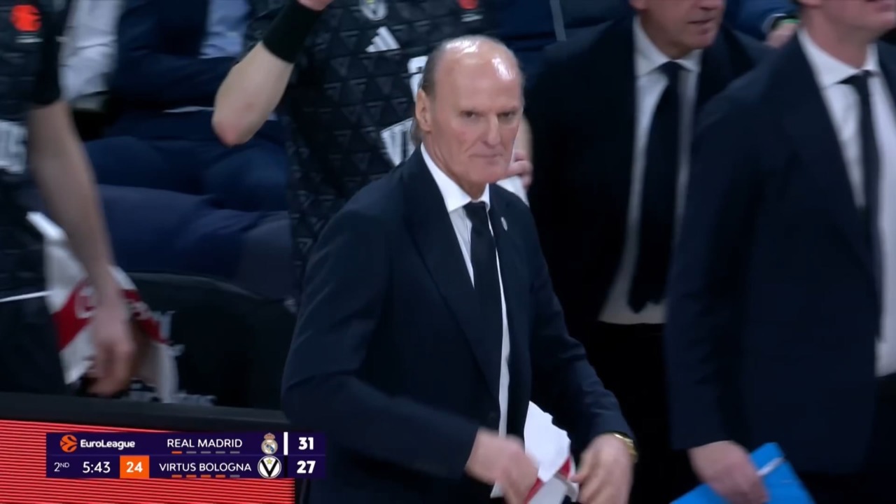 Basket, la Virtus in campo contro Napoli per mantenere la testa della classifica