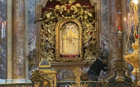 Polemica per la Madonna di San Luca in un asilo: i genitori ‘bocciano’ l’iniziativa voluta dalla parrocchia