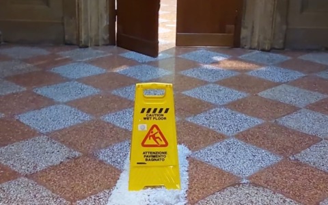 Piove dentro il Palazzo dell’Archiginnasio