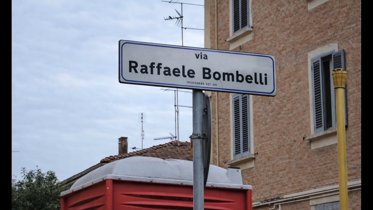 Picchia la moglie per l’ennesima volta, lei chiede aiuto dal balcone