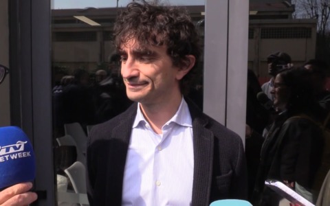 Taglio del nastro della sede di FdI con sfida a Lepore. Ma Bignami dice: “Non abbiamo ancora il candidato”