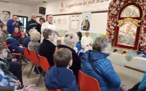 Visita della Madonna di San Luca alle Cucine Popolari