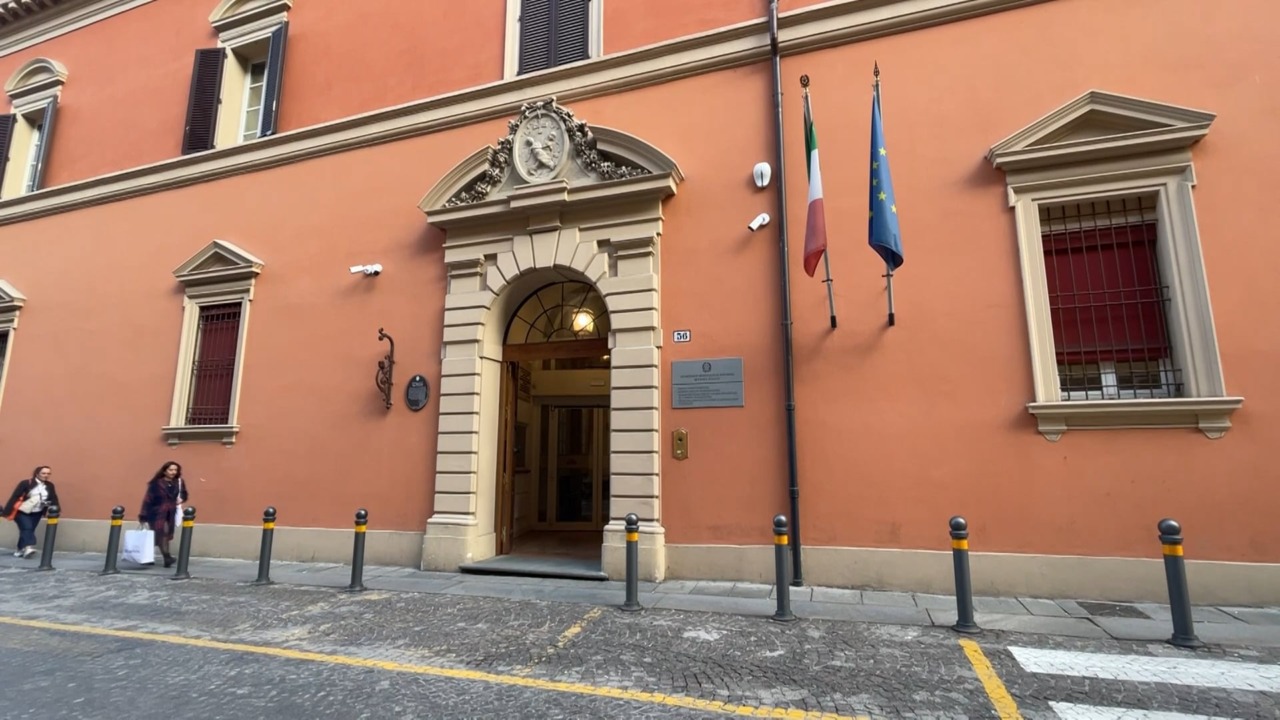 Pilastro, attivisti arrestati: presidio davanti al Tribunale