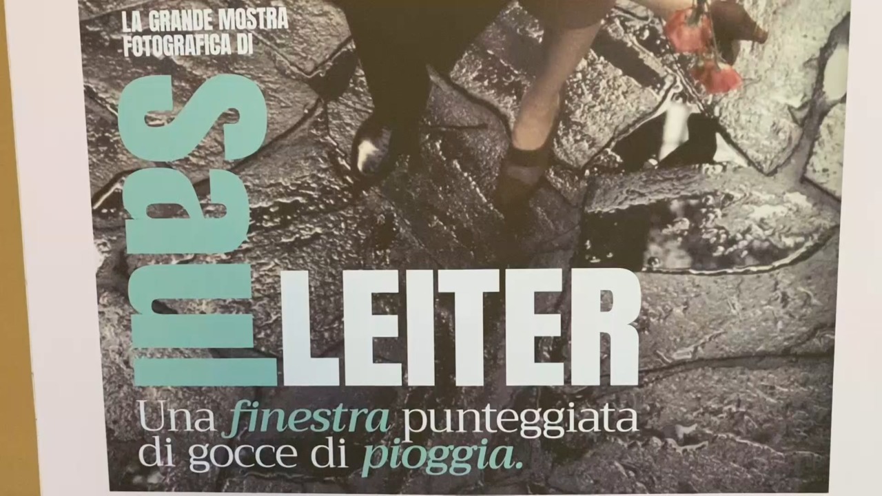 A Palazzo Pallavicini, in via San Felice, la mostra su Saul Leiter, padre della fotografia a colori