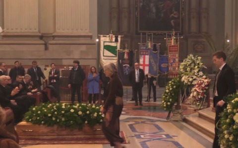 Funerali Roversi Monaco, il nipote Fabio: “Le leggende non muoiono mai”