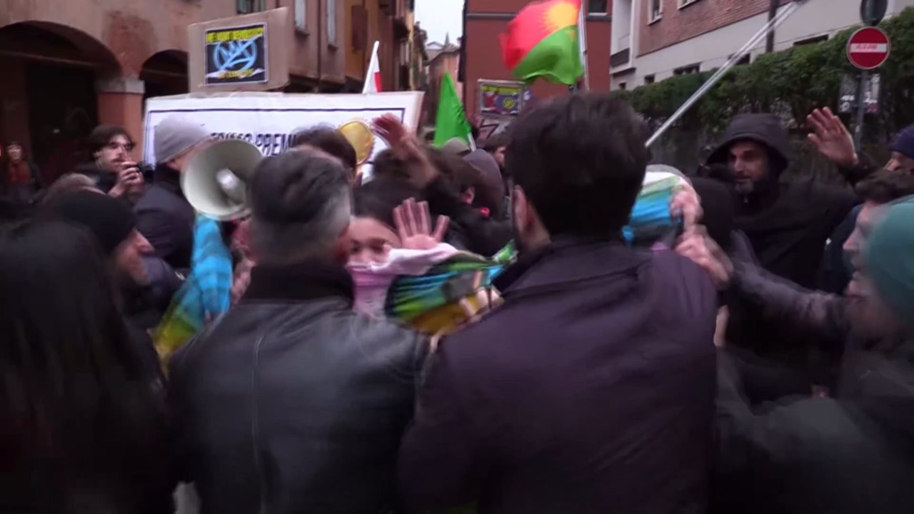 Tensione ai cortei contro Christine Lagarde