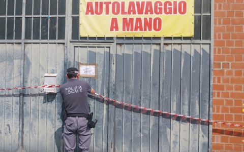 Sequestrato un autolavaggio irregolare a Imola, gravi violazioni ambientali