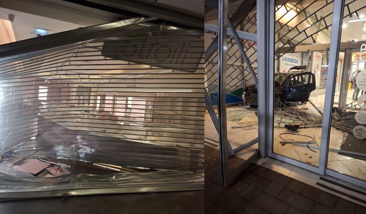 “Spaccata” in gioielleria al Centronova, bottino di almeno 20mila euro