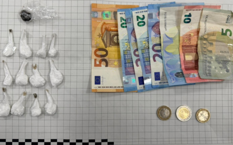 La polizia locale arresta un 19enne per spaccio di droga