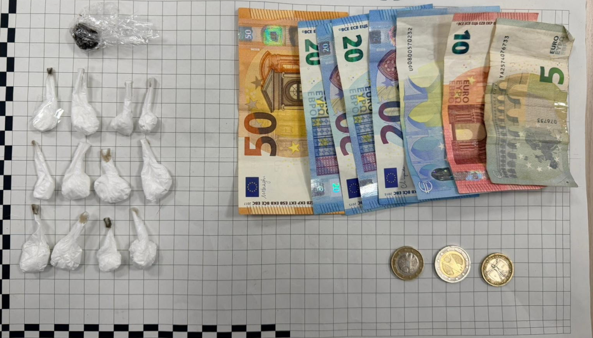 La polizia locale arresta un 19enne per spaccio di droga