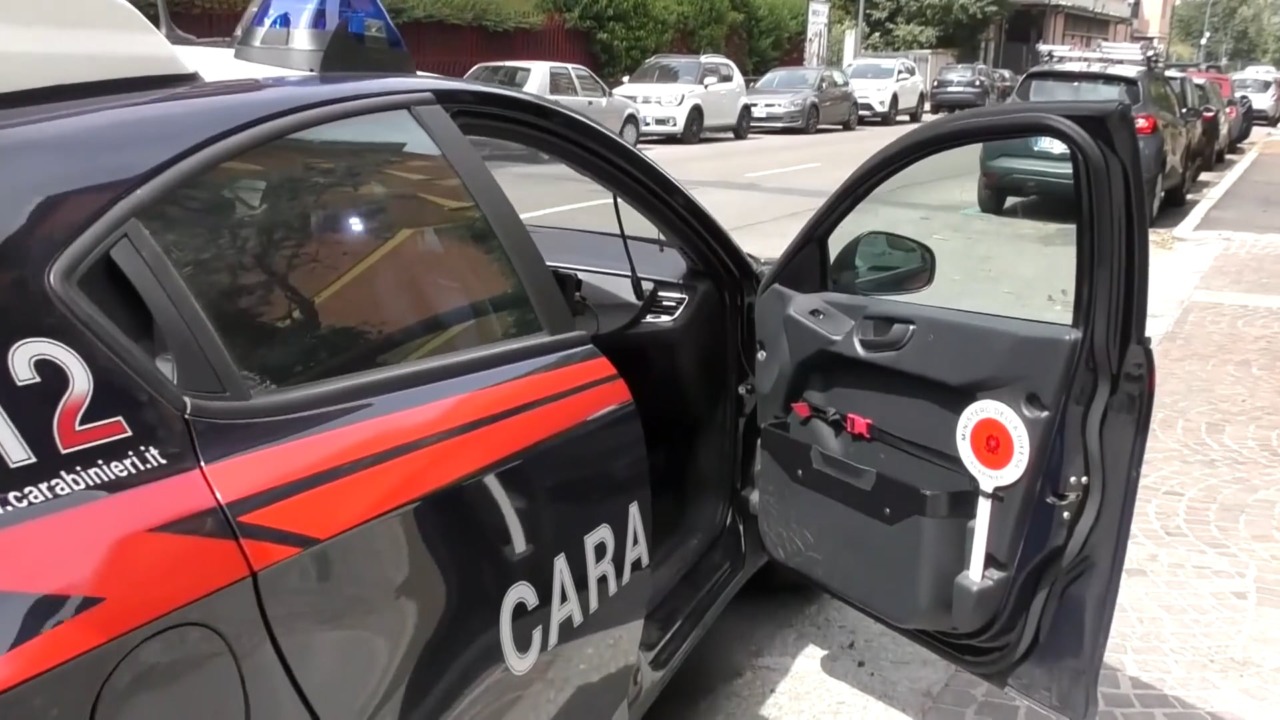 Ha violentato e minacciato di morte una 20enne, è stato arrestato dai carabinieri