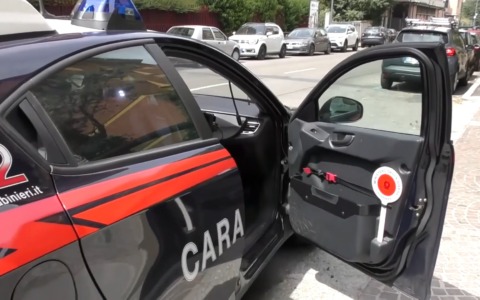 Ha violentato e minacciato di morte una 20enne, è stato arrestato dai carabinieri