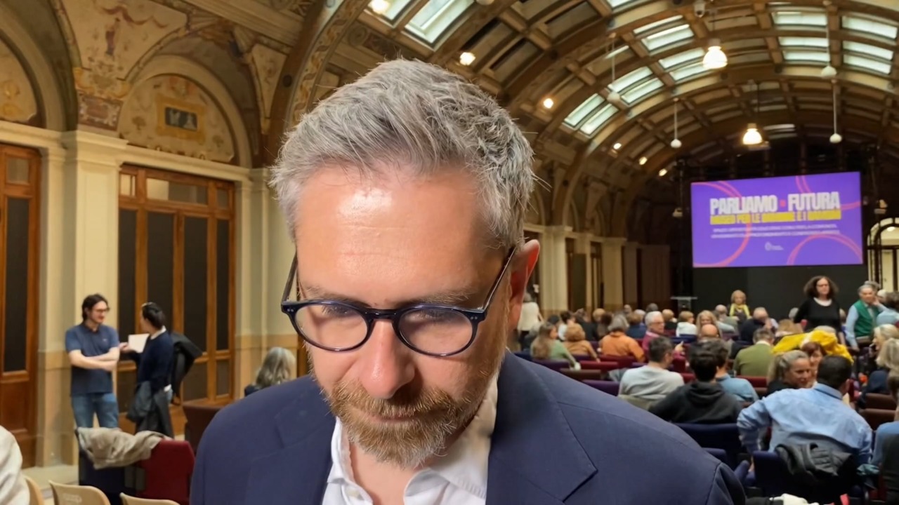 Lepore illustra il Museo dei bimbi tra le urla dei protestatari