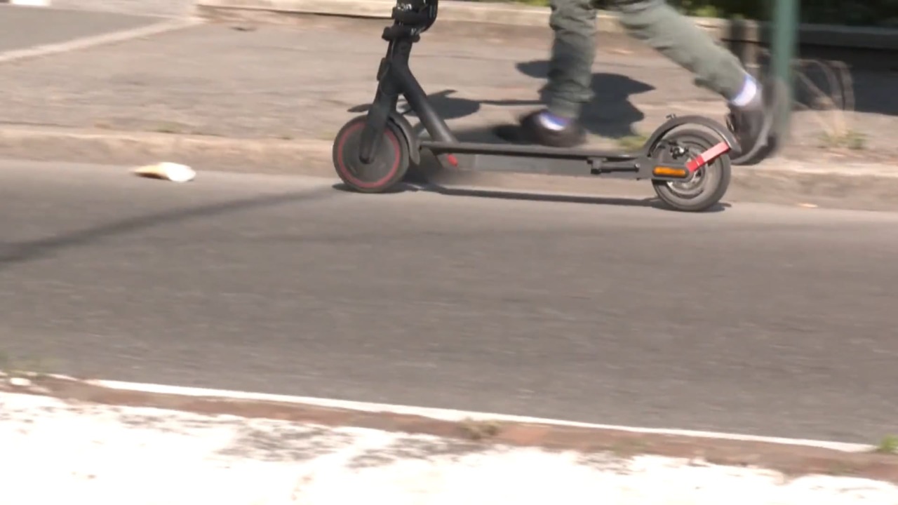 Altri due arresti della Polizia in via Amendola, spacciatore si muoveva in monopattino