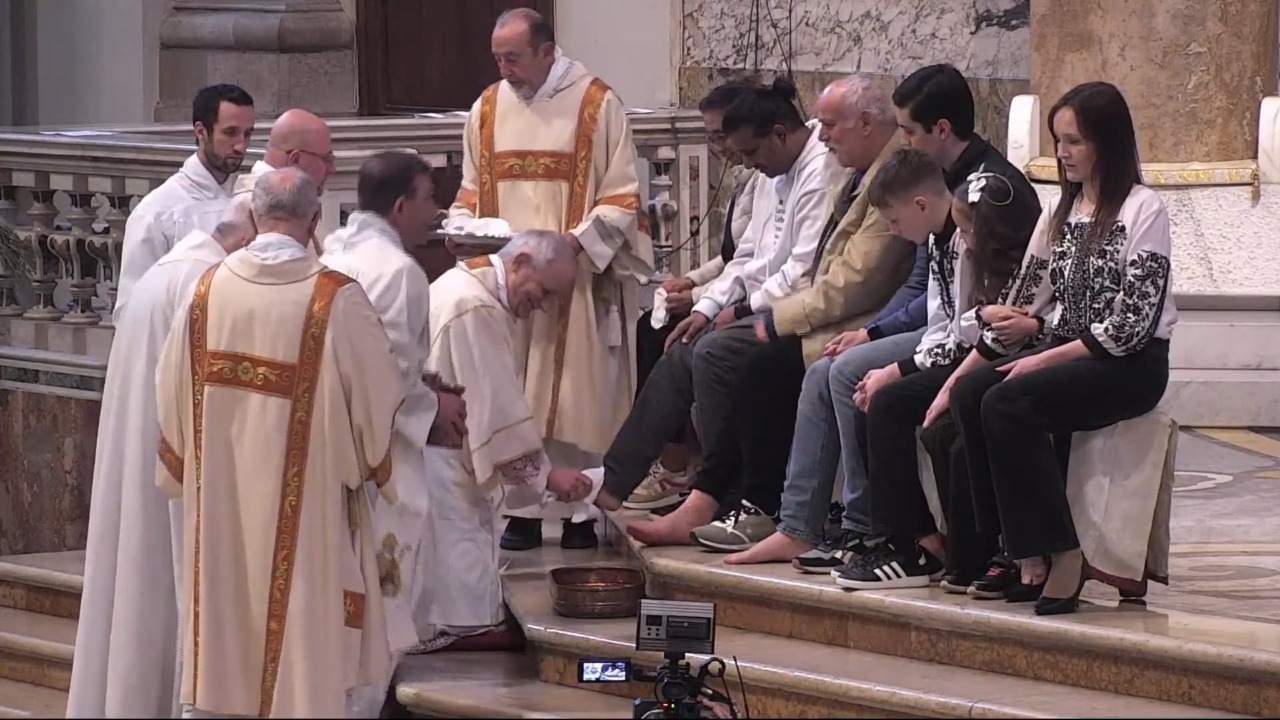 Zuppi apre il Triduo Pasquale in Cattedrale