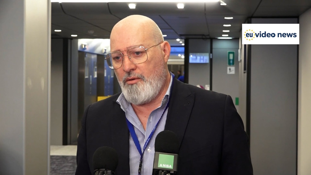 Bonaccini esalta le ceramiche di Faenza