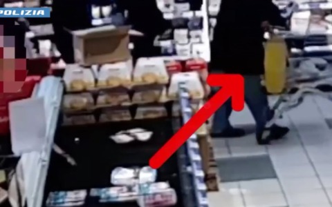 Madre e figlio arrestati dalla Polizia, sono borseggiatori di professione