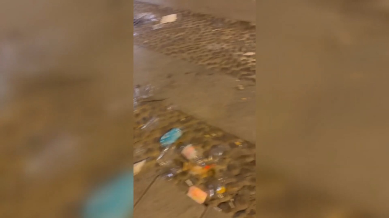 E’ polemica dopo la festa al Pratello del 25 aprile e lo scenario seguente  di rifiuti e degrado