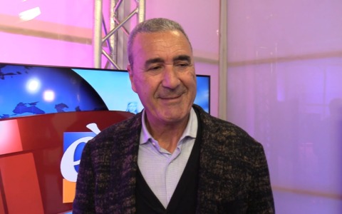 L’associazione “Un bastone” per l’Africa  si occupa di bambini ciechi