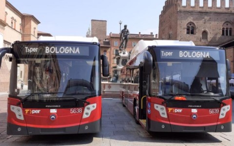 Il giorno nero dei trasporti. Con proteste in piazza