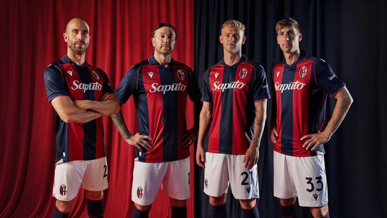 Ecco la nuova “tradizionale” maglia del Bologna: un omaggio al primo secolo di vita del Dall’Ara