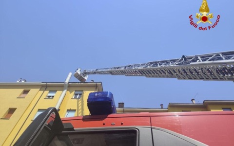 Incendio in un ristorante a Bologna: tre persone intossicate