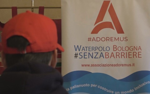 A Bologna il primo triangolare internazionale di pallanuoto per ragazzi disabili