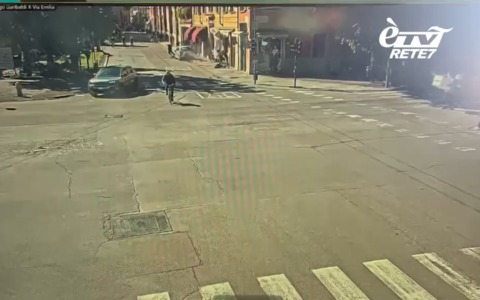 Le immagini forti del presunto attentato a Modena