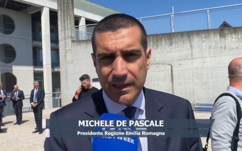 Auto su folla a Modena: Michele de Pascale all’ospedale di Baggiovara