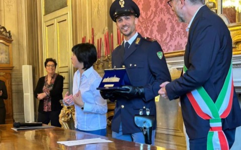 Davide De Ceglie campione di nuoto insegnito della Turrita d’Argento