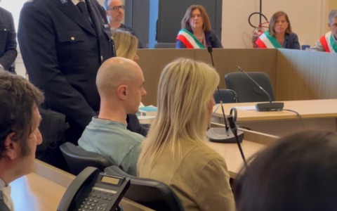 Omicidio capotreno: Ambrosio tentò di chiamare i soccorsi