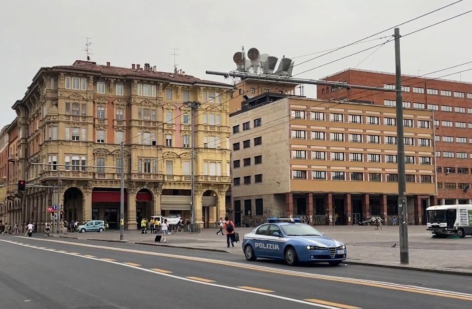 Tentata rapina in Piazza VIII Agosto, 19enne arrestato dalla polizia