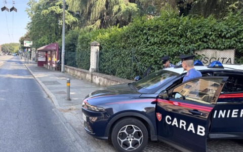Autista bus aggredito da un passeggero in via Massarenti