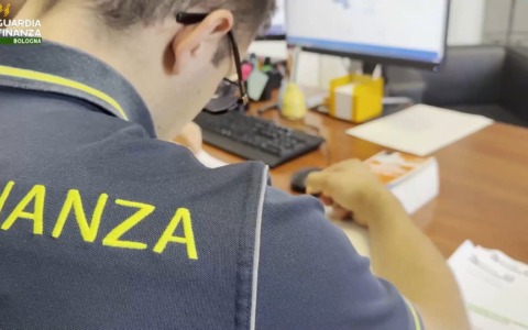 Oltre 6 milioni in ‘paradisi fiscali’, tre evasori scoperti dalla Finanza di Bologna