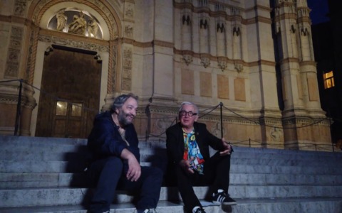 “Alle 5 del mattino in piazza Maggiore” con Giorgio Comaschi