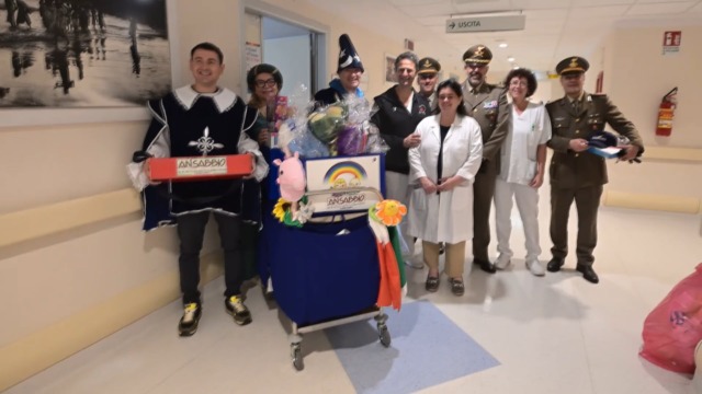Ansabbio tra le corsie del Rizzoli con il “Giro del Sorriso” insieme all’Esercito Italiano