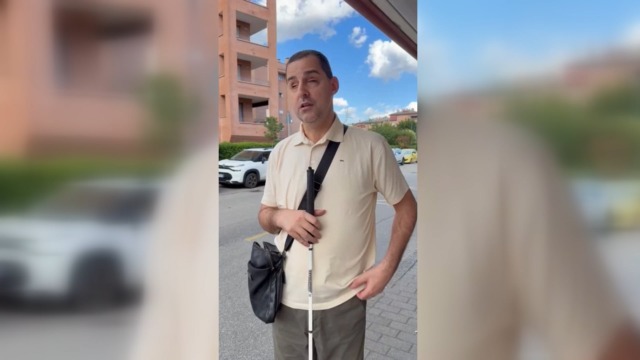 Buche stradali: la Via crucis di un ipovedente con problemi di schiena