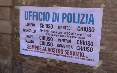 Sindacati di polizia in protesta per mancanza di organico e di alloggi