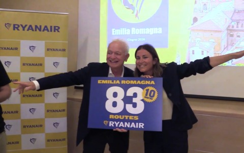 Rayanair frena su Bologna e spinge sui Forlì, Rimini e Parma