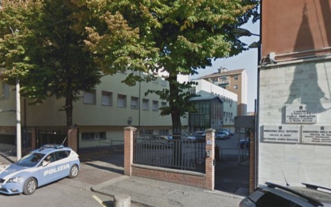 Caserma Smiraglia, la denuncia del Siulp: “Alloggi senza climatizzazione, cantieri irrisolti e carenza di parcheggi”